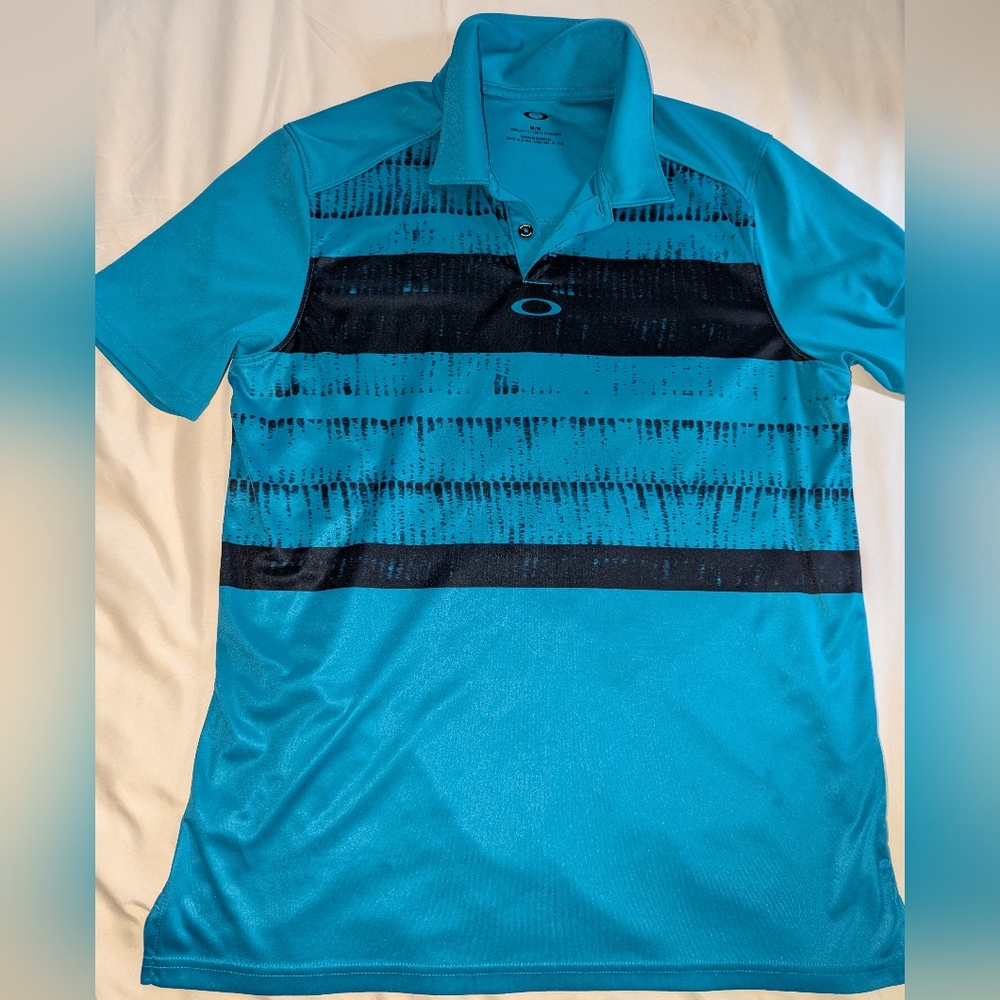 Oakley Men's Medium Blue Dri-Fit Short Sleeve Performance Golf‎ Polo
